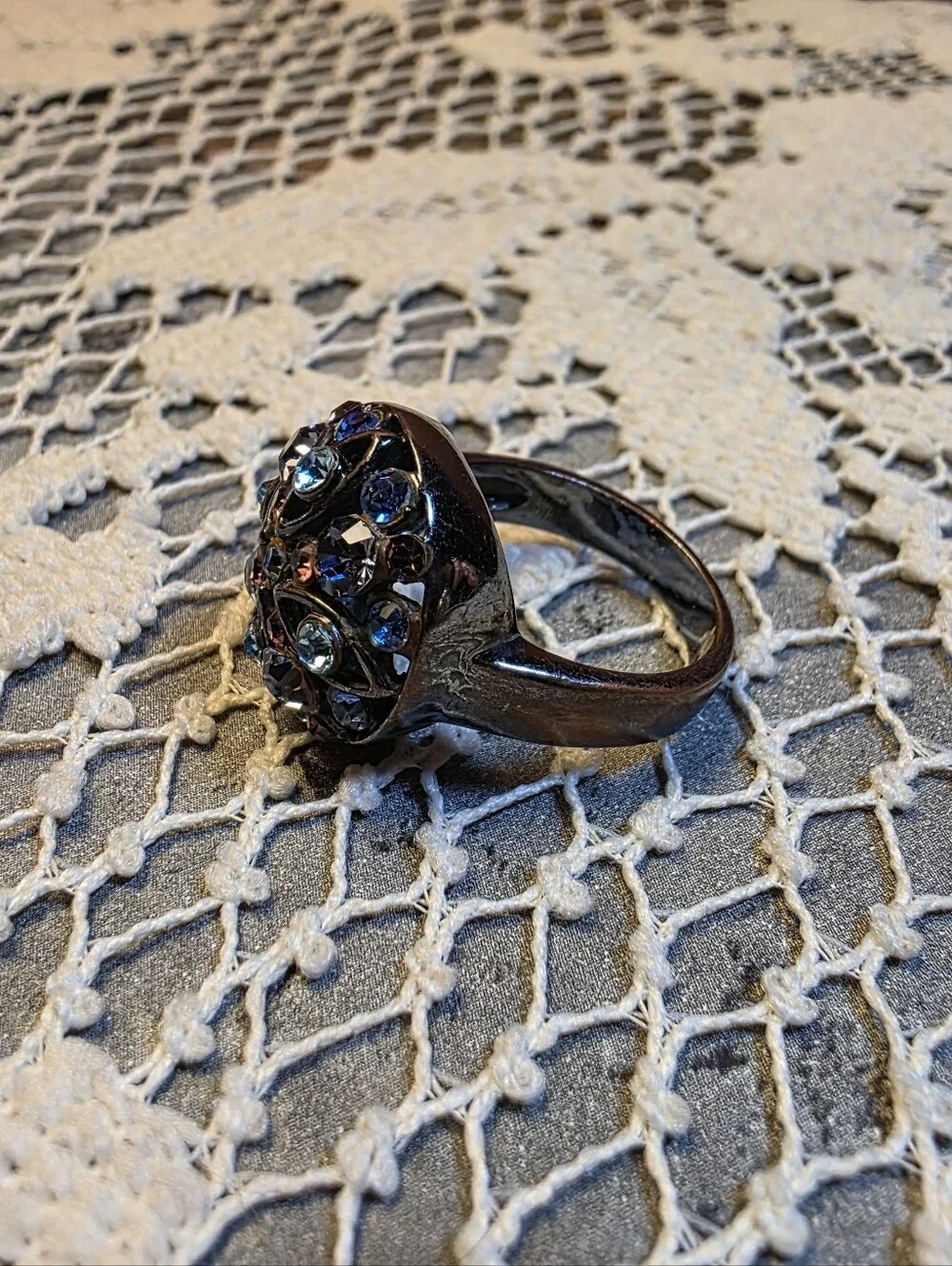 Size 8 Blue Purple Rhinestone Gunmetal Statement Cocktail Ring